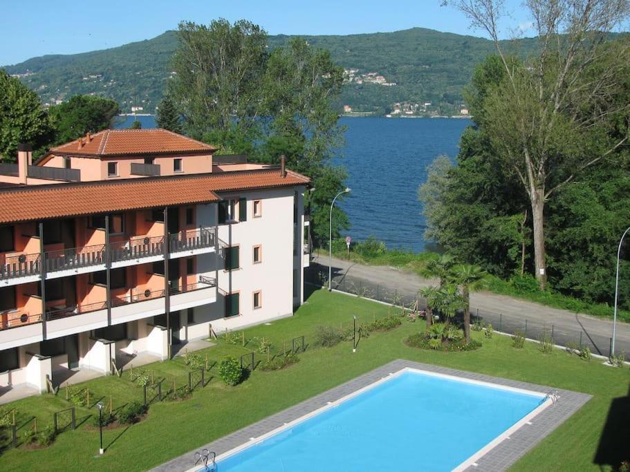 La Casa Sul Lago Monvalle Exterior photo